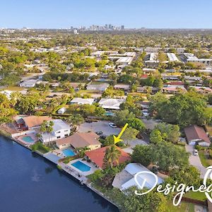 3 Bedroom Waterfront Home With Heated Pool Fort Lauderdale Exterior photo