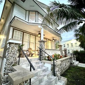 Brickell + Wynwood Wonderland: Spacious 6Br Home Miami Exterior photo