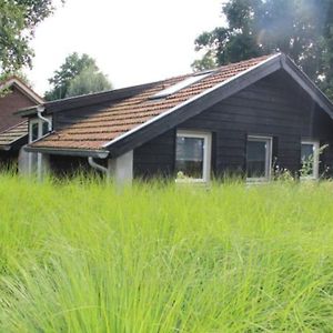 Heerlijk Natuurhuis Op Mini-Camping Vorstenbosch Exterior photo