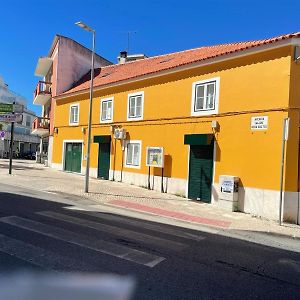 Matching Loures Guest House Exterior photo