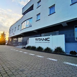 Bed and Breakfast Titanic Białystok Exterior photo