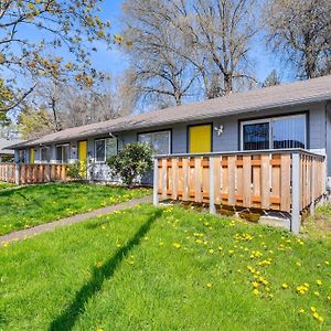 Welcoming Apartment Walk To Old Town Gresham Exterior photo