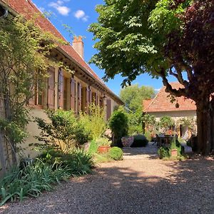 Bed and Breakfast Les Jardins Des Soussilanges Céron Exterior photo