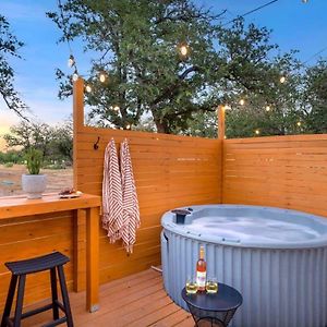 Apartament Cactus Coterie With Hot Tub & Pet Friendly Fredericksburg Exterior photo