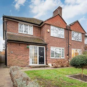 Willa Delightful 3Br Family House Thames Ditton Exterior photo