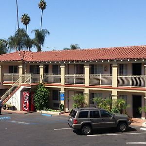 Santa Ana Travel Inn Exterior photo