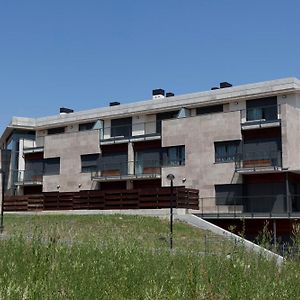 Aparthotel Jardines De Aristi Vitoria-Gasteiz Exterior photo