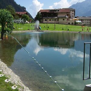 Hotel Pension Holzknechthof Am See Neustift im Stubaital Exterior photo