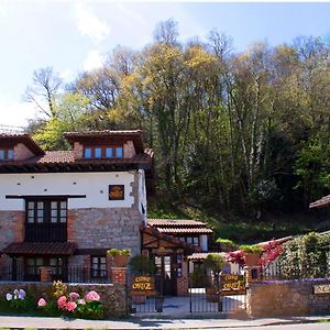 Pensjonat Casa Ortiz Soto De Cangas Exterior photo