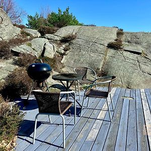 Fantastic Sea Cottage On Justoya Island, Lillesand Exterior photo