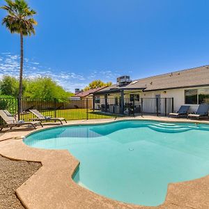Spacious Desert Oasis In Mesa With Private Pool! Exterior photo
