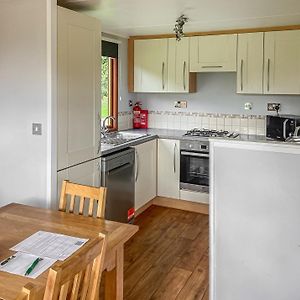 Athelington Hall Farm Lodges Horham Exterior photo