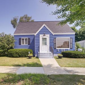 Willa Cozy Wisconsin Abode Walk To Lake Michigan! Algoma Exterior photo