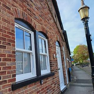 Charming 2-Bed Cottage In Central Ripon Exterior photo