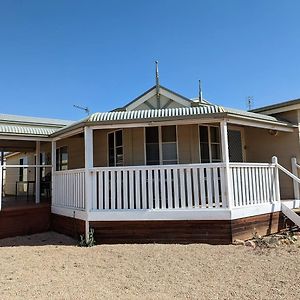 Willa Moonta Bay Absolute Retreat Port Moonta Exterior photo