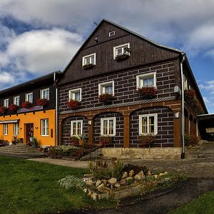 Hotel Penzion Svycarsky Dvur Jetřichovice Exterior photo