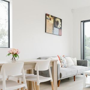 Willa Te Atatu Cozy Brand New Townhouse 2 Auckland Exterior photo