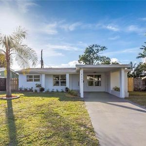 Luxury Family And Business Travel Home With Yard Fort Lauderdale Exterior photo