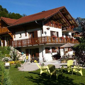 Bed and Breakfast Chalet Titlis Bernex Exterior photo