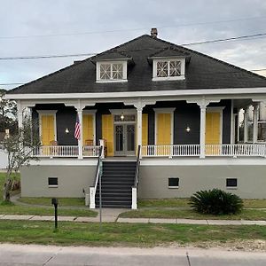 Willa Historic Mansion Arabi Exterior photo