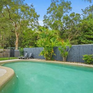 Willa Stunning 4-Bed With Garden And Swimming Pool Karraganbah Exterior photo