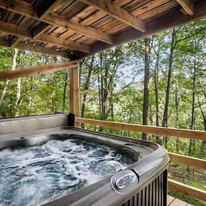 Willa Secluded Cabin Hot Tub, Huge Deck, Fire Pit, Wifi Hedgesville Exterior photo