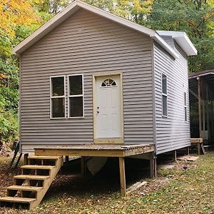 Willa Bigger On The Inside - Tiny House With 20 Acres Luther Exterior photo