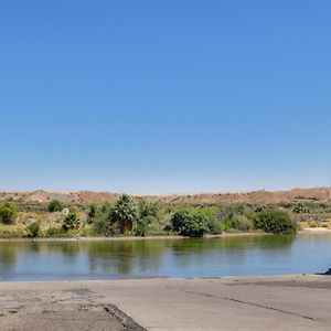 Riverfront Bullhead City Home With Mountain Views! Exterior photo