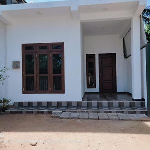 Willa Sunset Rest House Anuradhapura Exterior photo