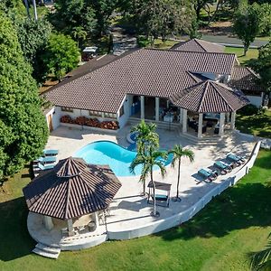 5-Br Casa De Campo Villa With Pool & Jacuzzi - Chef, Bartender, Maid La Romana Exterior photo