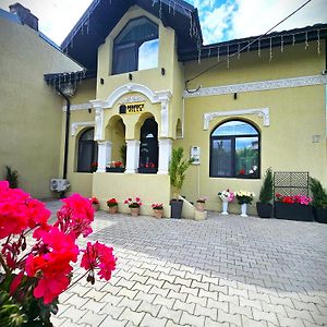 Perfect Villa Ploeszti Exterior photo