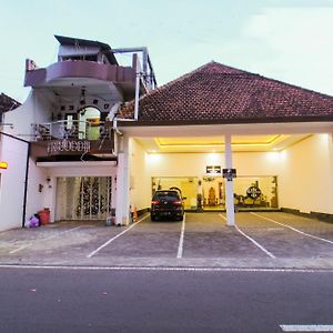 Prayogo Style Inn Prawirotaman Jogyakarta Exterior photo