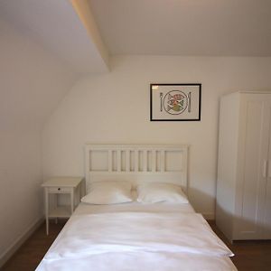 Rent A Home Eptingerstrasse - Self Check-In Bazylea Room photo