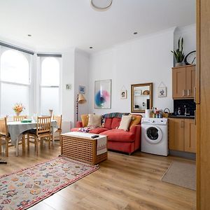 Apartament Guestready - Charming Retreat In West Green Londyn Room photo