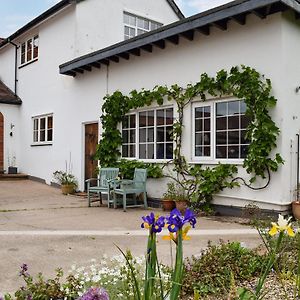 Willa The Old Stables Leamington Spa Exterior photo