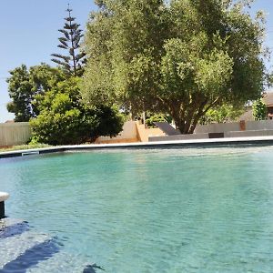 Willa Doce Abrigo - Country House With Swimming Pool Vermelha Exterior photo