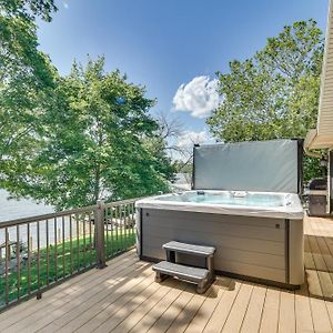 Lake Of The Ozarks Getaway With Private Dock! Laurie Exterior photo