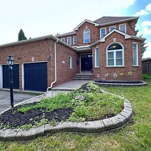 Willa Neighborhood Friendly House In Barrie! Exterior photo