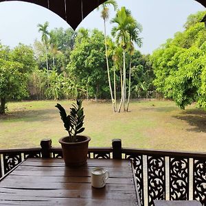 Golf-Centric Thai House And Garden Chiang Mai Exterior photo