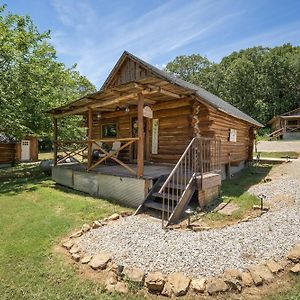 Willa Spring Hill Farm - The Velvet Rooster Alma Exterior photo