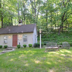 Bathkeepers Cottage Berkeley Springs Exterior photo