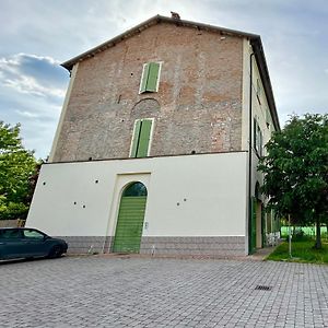 Intero Appartamento Con Giardino In Palazzo Del 1600 Campogalliano Exterior photo