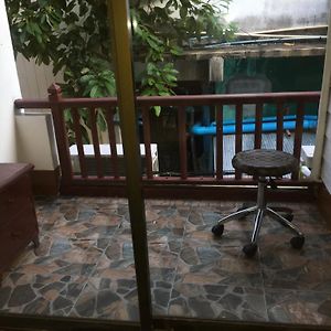 Lucky Guest House Ko Phi Phi Exterior photo