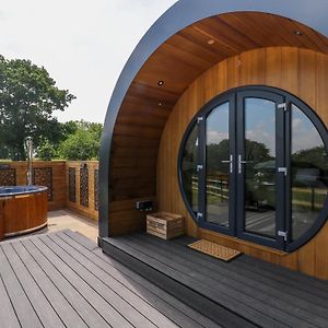 Roselea Luxury Pod Lodge Carmarthen Exterior photo