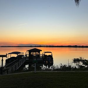 Willa Lakefront Duplex With Pontoon Boat Downtown Mount Dora Exterior photo