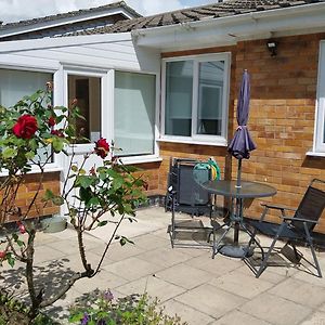 Willa Beautiful 3-Bed Bungalow Kessingland Rural Retreat Lowestoft Exterior photo