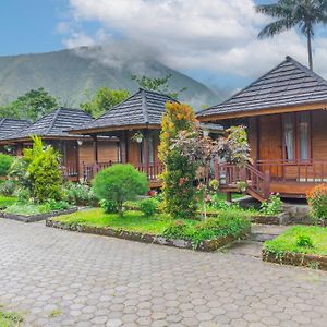 Puncak Rinjani Lodge Sembalunlawang Exterior photo