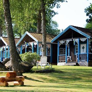 Willa Ferienbungalow Mit Kamin Und Moeblierter Terrasse, Die Seeblick Bietet Ulricehamn Exterior photo