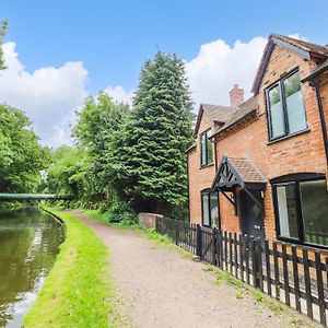 Willa Botterham House Dudley Exterior photo