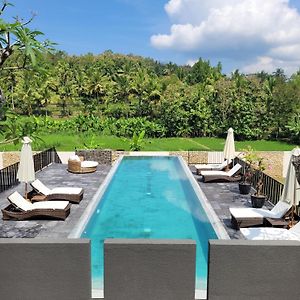 Villa Norwegia - Pool With Panorama Rice Field View Jogyakarta Exterior photo